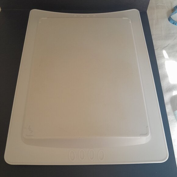 Melamine Serving Tray with Italian Amaryllis Design - Picture 3 of 3